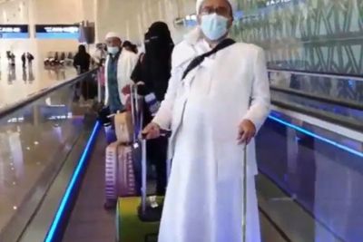 Habib Rizieq Shihab Tiba di Bandara Soekarno-Hatta, Begini Penampilannya