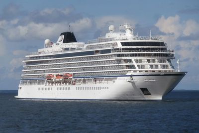 Viking Star, Kapal Pesiar Pertama di Dunia dengan Laboratorium Pengujian Covid-19