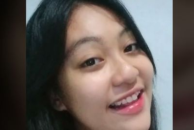 Posting Foto Bareng Kekasih, Cewek Ini Dihujat Teman-temannya, Reaksi si Pacar Bikin Sedih