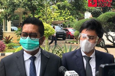 Datangi Polda Metro, Henry Yoso Minta Laporan Kasus yang Seret Habib Rizieq Dilanjut