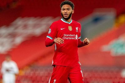 Pasca Operasi Lutut, Joe Gomez Janji akan Kembali Lebih Kuat dari Sebelumnya