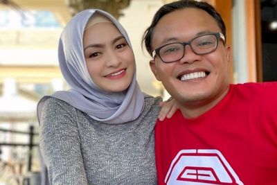 Wajah Sule Mendadak Merah Jelang Nikahi Nathalie Holscher
