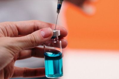 Pembuat Vaksin Covid-19 Pfizer Sebut Kehidupan Akan Normal di Musim Dingin Tahun Depan