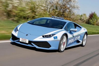 Polisi di Italia Pakai Lamborghini Huracan untuk Kirim Ginjal Agar Cepat Sampai!
