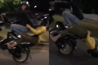 Dua Sejoli Lakukan Wheelie di Jalan Raya, Netizen Melongo Lihat Keberanian Ceweknya