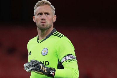 Sempat Dikhawatirkan Cedera Kepala, Kasper Schmeichel: Saya Baik-Baik Saja!