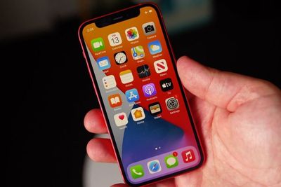 Pengguna iPhone 12 Mini Alami Masalah Layar Saat Pakai Case dan Pelindung Layar