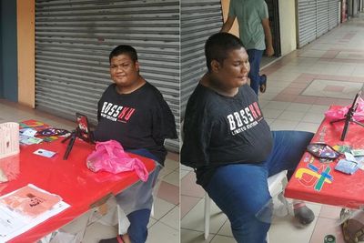 Tak Punya 2 Tangan, Pria Ini Tetap Optimis Jalani Hidup, Selalu Tersenyum Meski Sulit