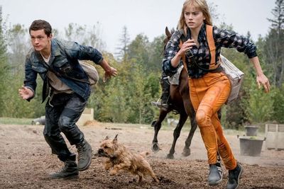 Trailer Chaos Walking Pertama Rilis, Tampilkan Pertemuan Daisy Ridley dan Tom Holland