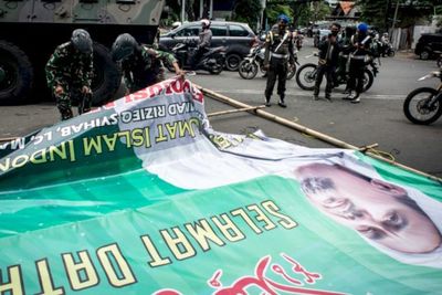FPI Duga TNI Mencopot Baliho Rizieq Shihab Atas Perintah Jokowi: Untuk Menakut-nakuti