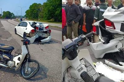 Honda Civic FD Remuk usai Ditabrak Astrea Prima, Netizen Nggak Nyangka
