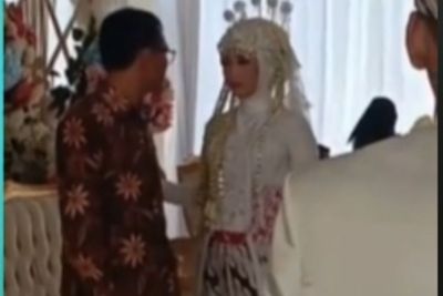 Viral Pengantin Wanita Nangis Gegara Ulah Ayah dan Ibu Tirinya, Jadi Tontonan Warga