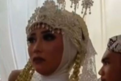 Viral Pengantin Wanita Nangis di Hari Pernikahan, Para Saudaranya pun Ikut Nangis