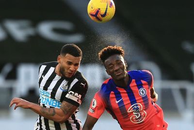 Sundul Bola akan Dilarang, Striker Chelsea Ini Bereaksi