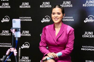 Daebak, Raisa Tampil dalam Gelaran Konser VLIVE Bersama Beberapa Idol Kpop Ternama