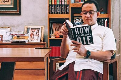 Anies Baca Buku How Democracies Die , PDIP DKI: Nyindir Dirinya Sendiri