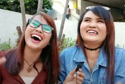 Wanita Cantik Ini Ungkap Bedanya Menyusui Anak dengan Menyusui Suami, Rasanya...
