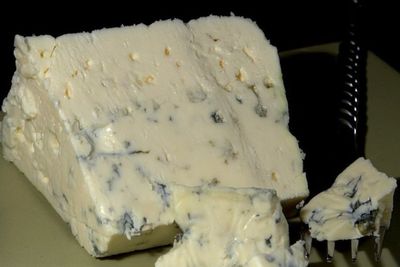 Blue Cheese Aman Dikonsumsi? Ini Penjelasannya