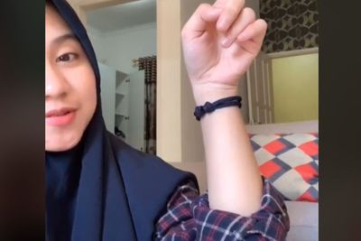 Tega, Cewek Cantik Diusir dan Dikeluarkan dari KK oleh Ayah, Dipaksa Nikah dengan Pria Tua