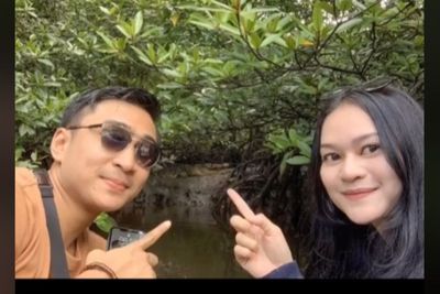 Viral Foto Lutfi Anjayani di Kalimantan, Netizen Salfok Sosok di Kaca Mata, Merinding