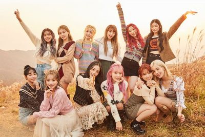 FOTO: Jelang Comeback Terbaru, Personel IZ*ONE Hadir dalam 3 Konsep Poster Cinematik