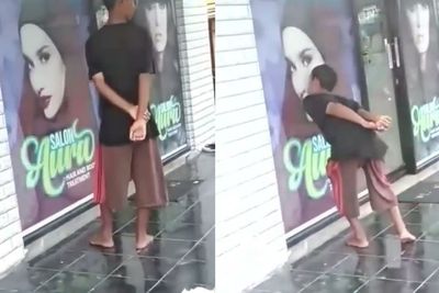 Mirip Maling Lihat Kiri Kanan Sebelum Beraksi, Pria Ini Cium Bibir Wanita Saat Lengah
