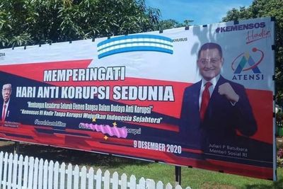 Beredar Baliho Peringatan Hari Anti Korupsi dari Mensos, Netizen Soroti Slogannya