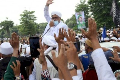 Jadi Tersangka, Tim Hukum FPI Belum Mau Beri Tahu Keberadaan Habib Rizieq