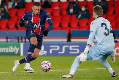 PSG 5-1 Basaksehir: Mbappe Jadi Pemain Termuda yang Capai 20 Gol di Liga Champions
