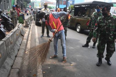 Satpol PP DKI Jakarta Kumpulkan Denda PSBB Rp5,3 Miliar