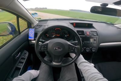 Ketika Mobil Subaru Crosstrek Menempuh Kecepatan 209 Km H di Jalanan Autobahn