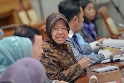 Mensos Risma Ingin Fokus Perhatikan Penanganan Orang Gila di Jalanan