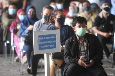 PT KAI Klaim Telah Atasi Antrian Rapid Antigen yang Menumpuk di Stasiun Senen-Gambir