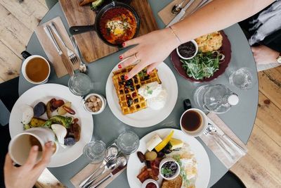 Makan Terlalu Cepat Membuat Tubuh Gemuk, Menurut Penelitian