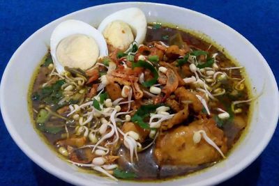 Gak Cuma Pakai Daging, Ini Resep Rawon Ayam yang Tak Kalah Nikmatnya