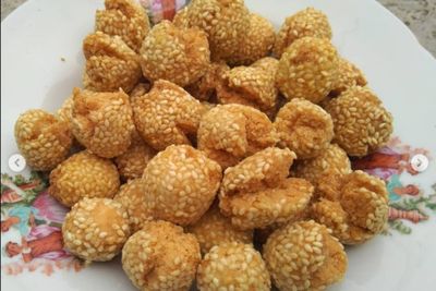 Yuk, Bikin Onde-Onde Ketawa yang Renyah dan Empuk
