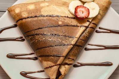 Resep Crepes yang Dapat Dikreasikan dengan Berbagai Topping