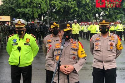 Lepas Personel Pengamanan Malam Tahun Baru, Kapolda Metro: Langgar Langsung Bawa