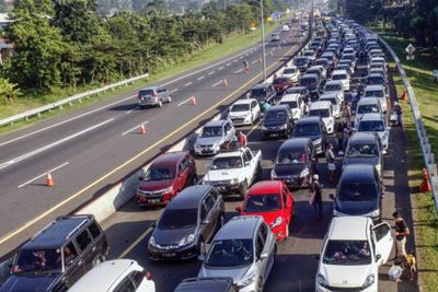 Cegah Kenaikan Kasus Covid-19, DPR Minta Masyarakat Kurangi Mobilitas saat Libur Imlek