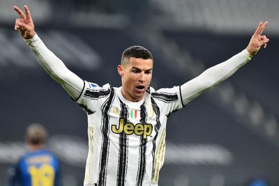 20 Tahun Berkarir, Ronaldo Selalu Cetak Gol Setiap Tahunnya