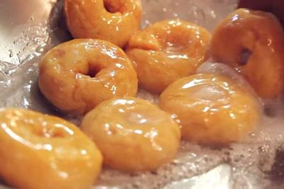 Santapan Sore Hari, Camilan Donat Kentang Tanpa Ragi Isi Vla Durian, Ini Resepnya