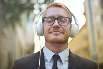#KAMUHARUSTAU: ASMR Bisa Menghilangkan Kecemasan Seseorang