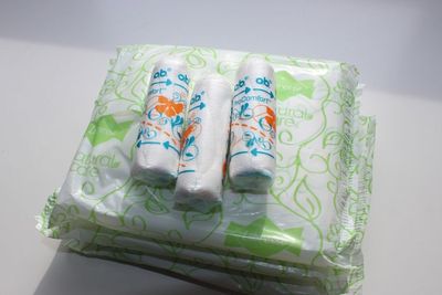Saat Menstruasi, Lebih Baik Pakai Pembalut Atau Tampon?