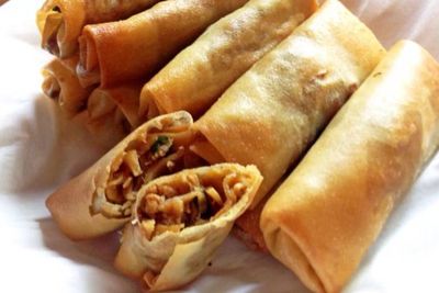 Ide Camilan Sore Ini, Bikin Lumpia Goreng Rebung Pedas Yuk!