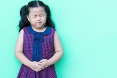 Bunda Wajib Simak! Ini Pengobatan Rumahan untuk Mengatasi Sakit Perut pada Balita