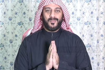 Mengenal Sosok Syekh Ali Jaber, Sudah Hafal Alquran di Usia 10 Tahun