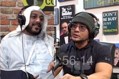 Turut Berduka, Deddy Corbuzier Posting Foto Saat Salat Bersama Syekh Ali Jaber