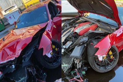 Mobil Ferrari Rp5,7 Miliar Milik Kiper Timnas Italia Ini Hancur di Tangan Pencuci Mobil