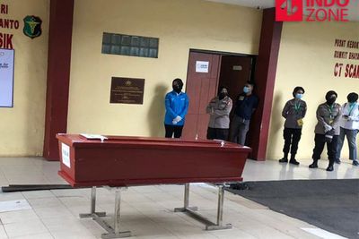 Polri Serahkan Jasad Korban SJ182 Asy Habul Yamin ke Pihak Keluarga