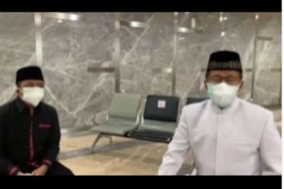 Aa Gym Melayat Syekh Ali Jaber di RS Yarsi, Wajah Almarhum Tersenyum